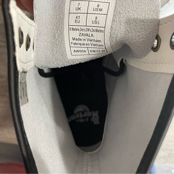 Dr. Martens Zavala 8 Eyelet Combat Boot NEW - Picture 7 of 10